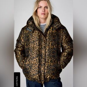 Nasty Gal oversized leopard puffer